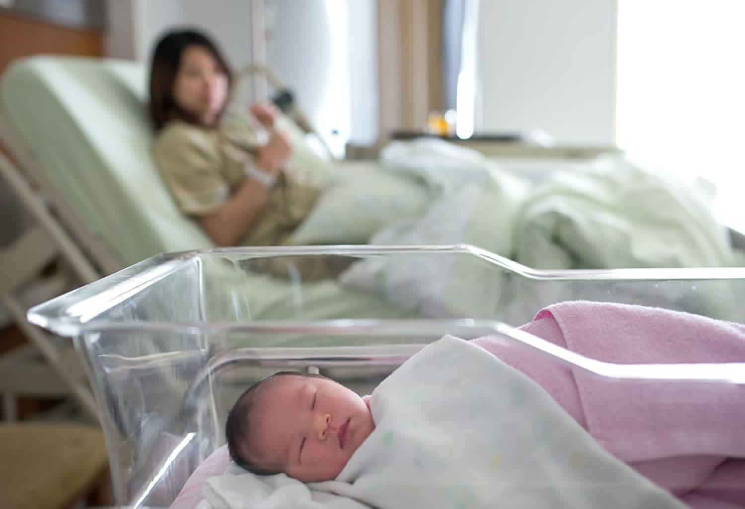 rooming-in-benefits-of-rooming-in-rooming-in-breastfeeding